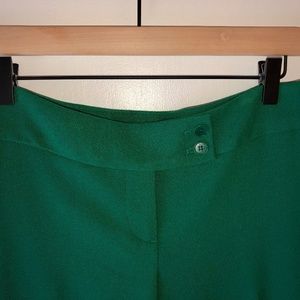 NWT Kelly Green Signature Pants **2P** Polyester, Rayon, Spandex Blend -Talbots